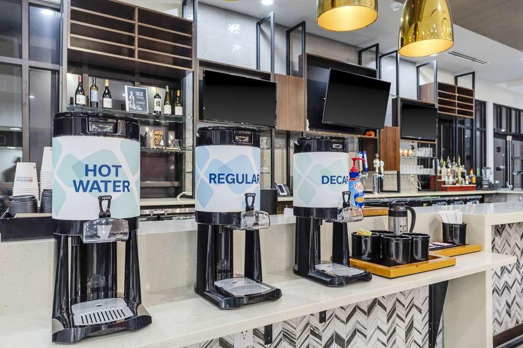 Hilton Garden Inn Detroit Utica, Mi Clinton Township Restoran gambar
